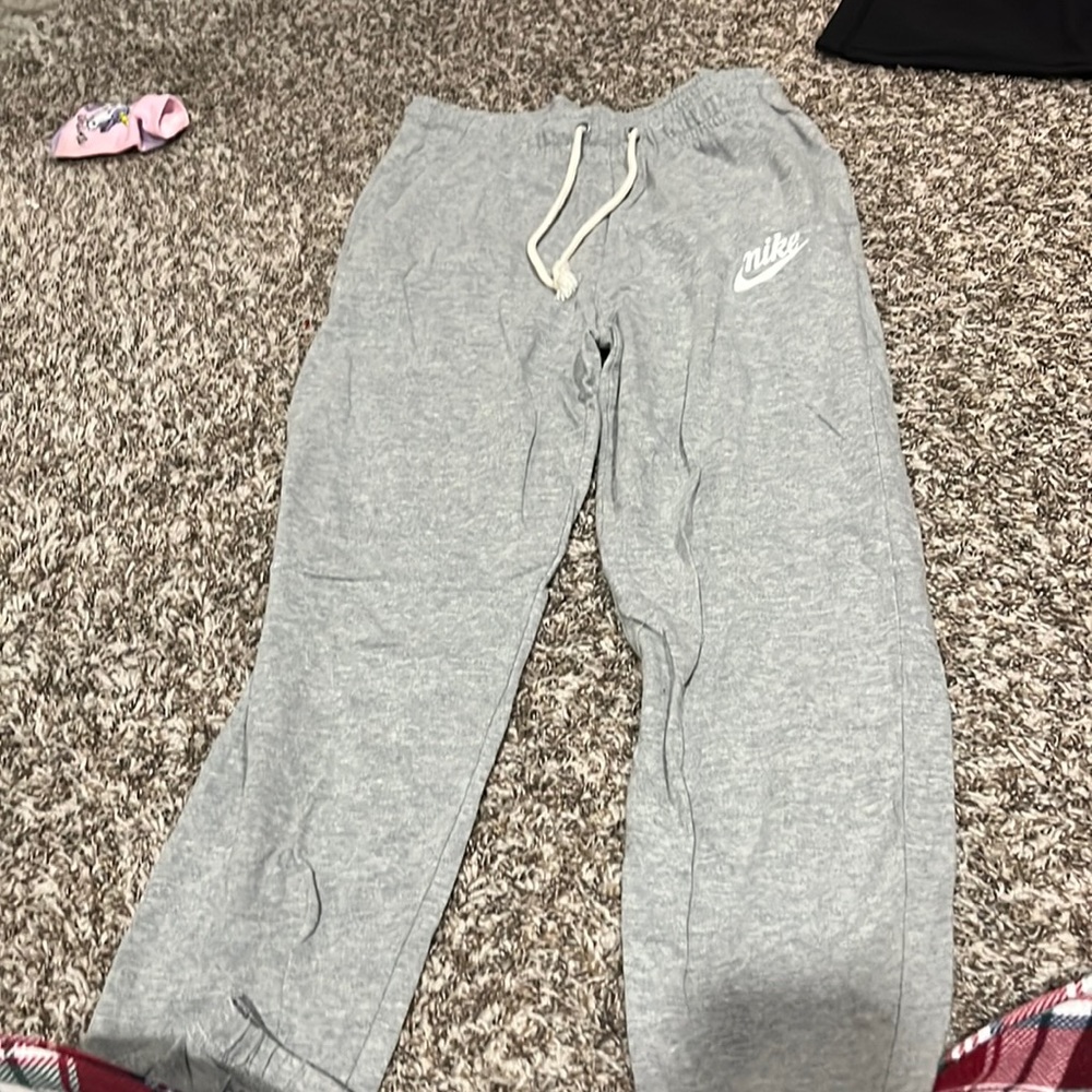 Nike joggers